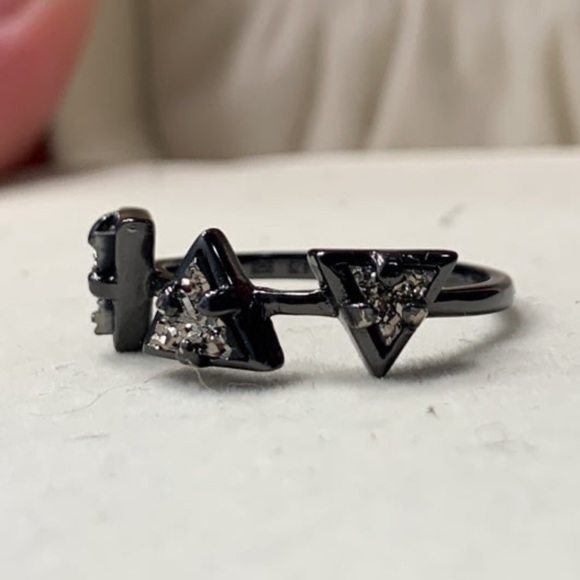 Charmed Aroma Sterling Silver Black Triangle Druzy Ring - Size 8 - Picture 10 of 12